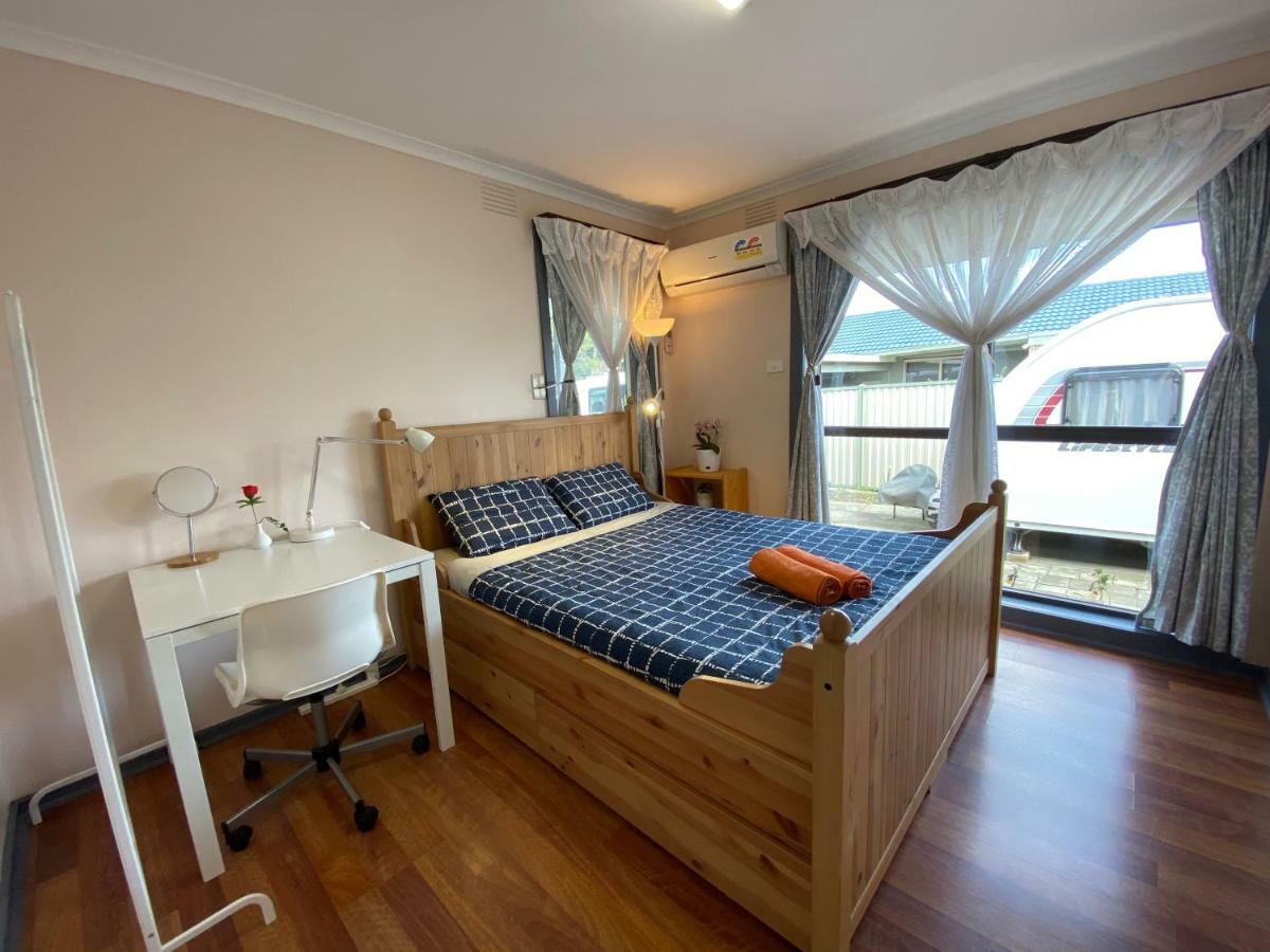 Entire Hume House Vila Melbourne Exterior foto